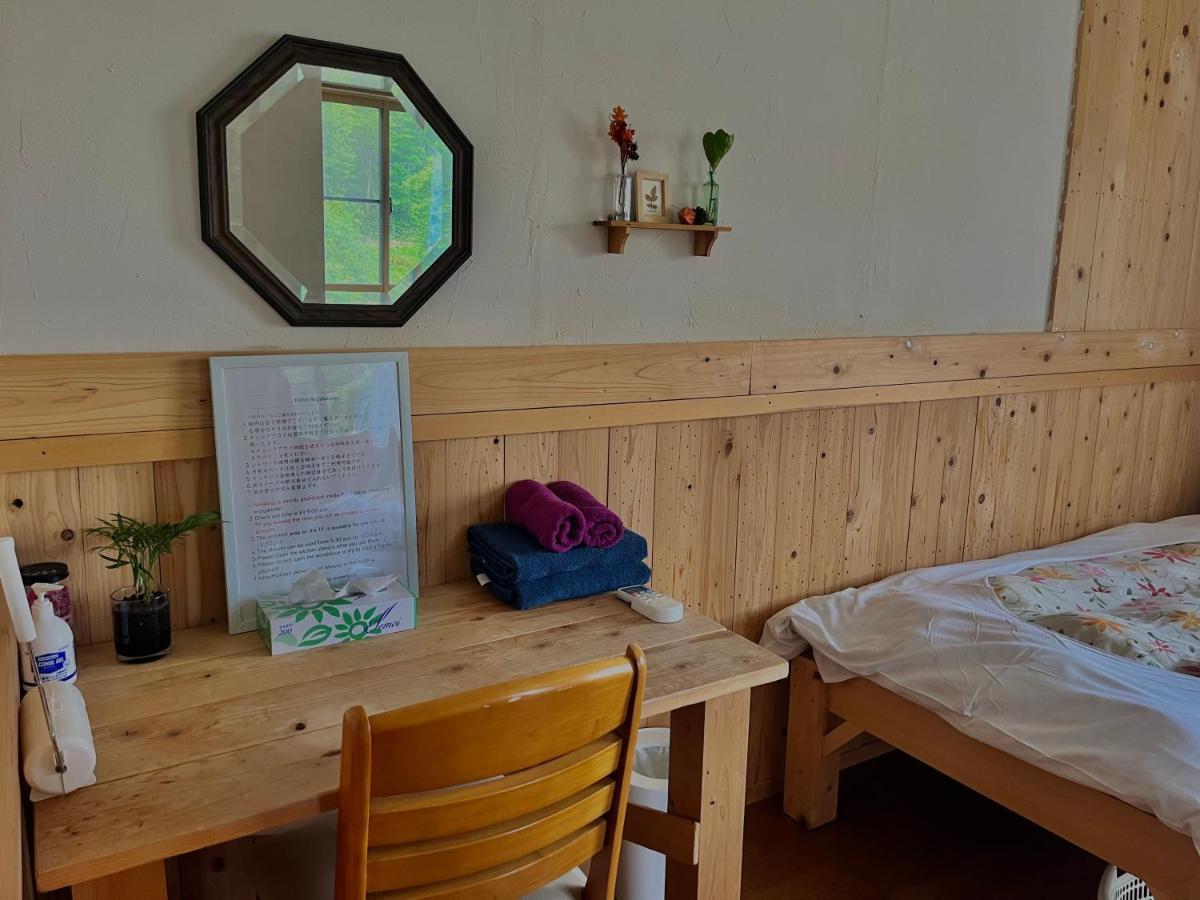 Hotel Azumino Backpackers 山の風 à Matsukawa Extérieur photo